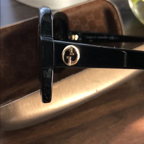 Gucci dark frame sunglasses - dark grey